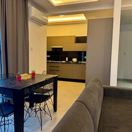 Apartament Sogular 1 *